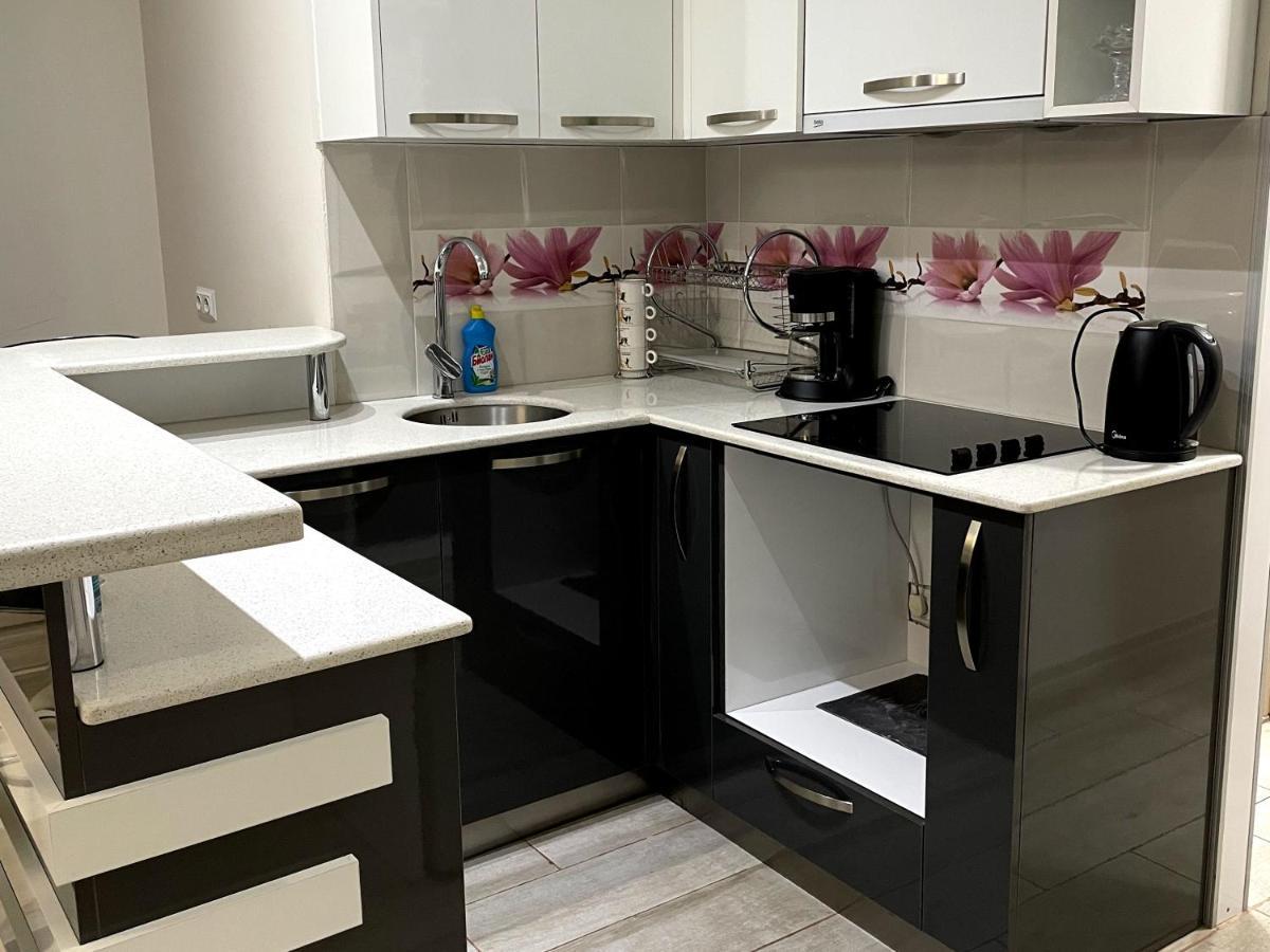 Angel Apartment In Porta Батуми Экстерьер фото