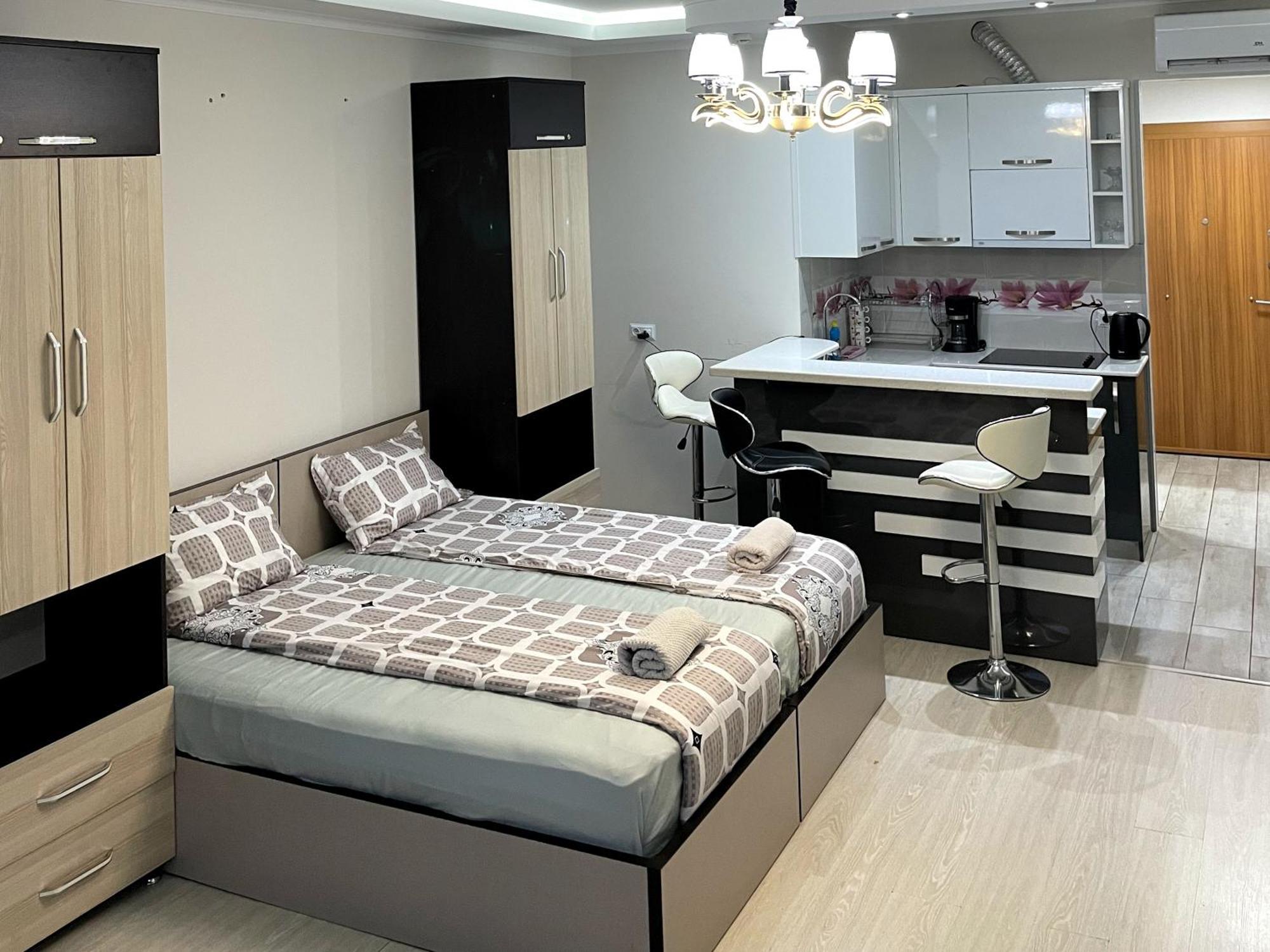 Angel Apartment In Porta Батуми Номер фото
